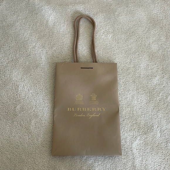 Burberry Shopper - Picture 1 of 12